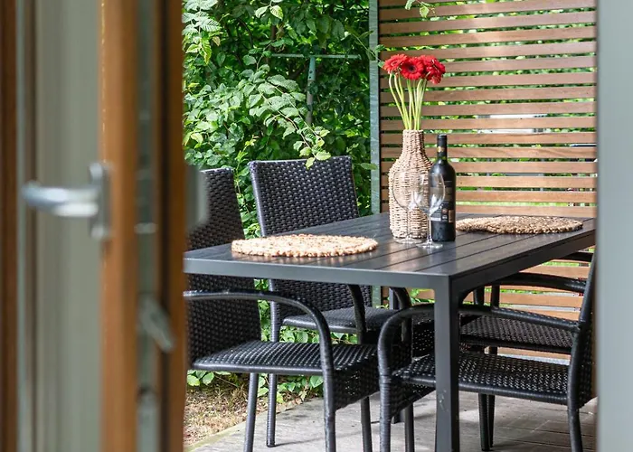 Miedzy Fala A Lasem *