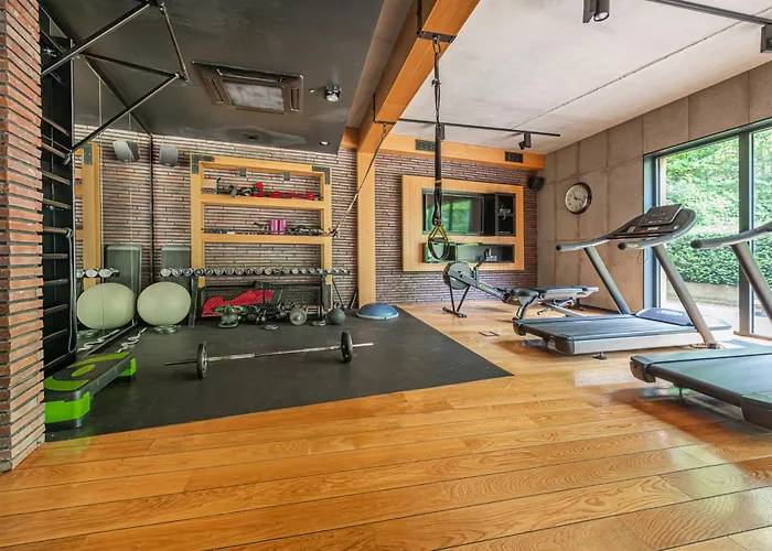 Miedzy Fala A Lasem *